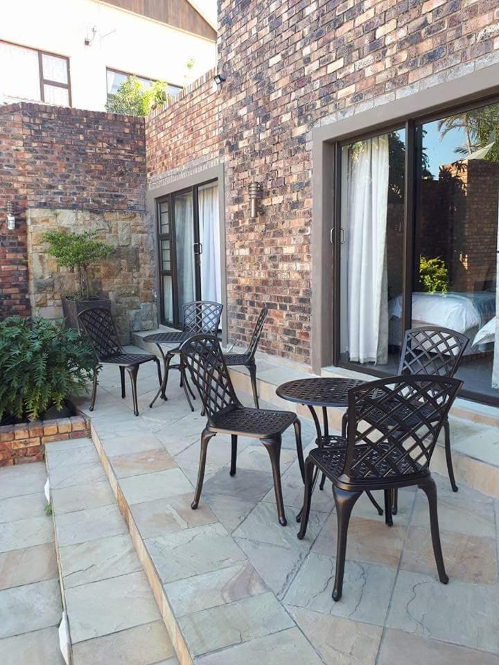 Blue Sea Guest House East London Exterior foto